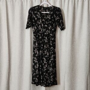 41 Hawthorn Black Floral Midi Dress